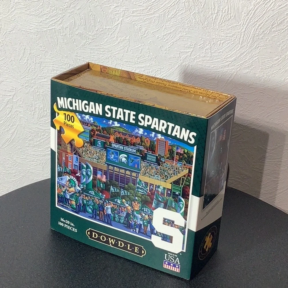 DOWDLE NEW - 100pc Puzzle - 16” x 20” when finished - Michigan State SPARTANS